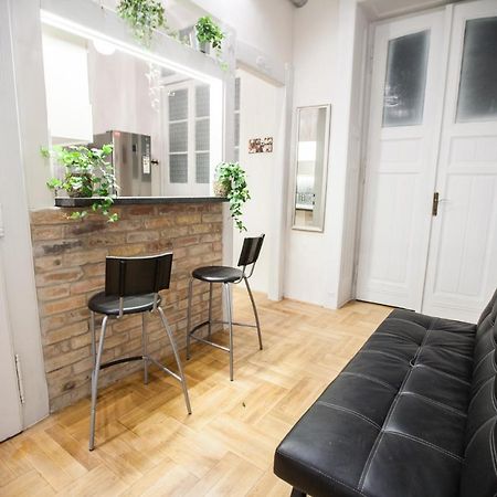 N40 By Small Home Budapest Exteriör bild