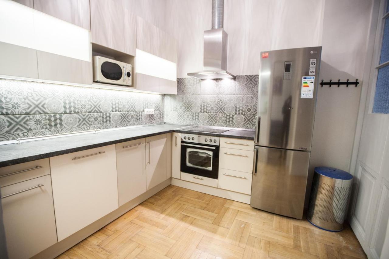 N40 By Small Home Budapest Exteriör bild